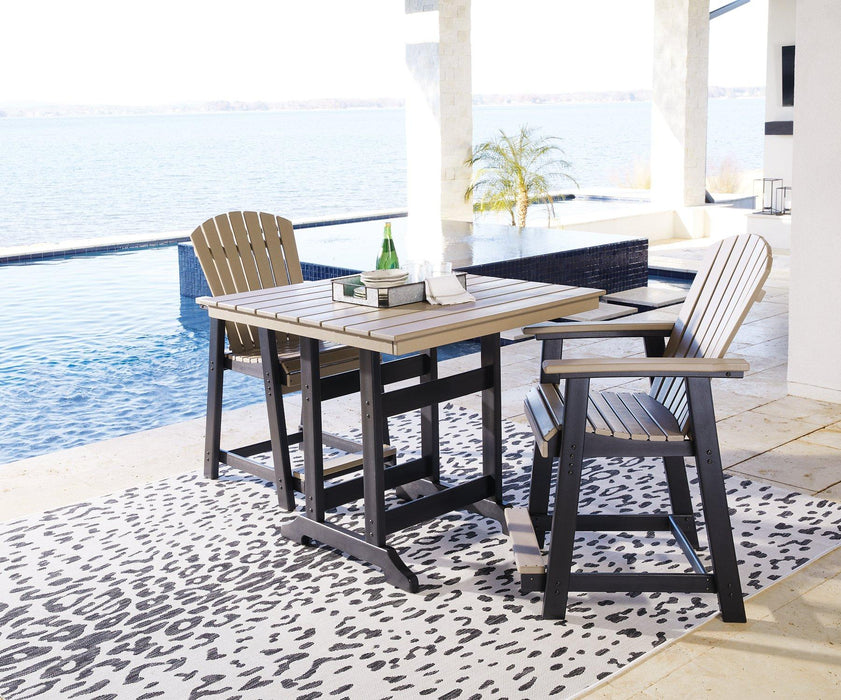 Fairen Trail Outdoor Dining Set